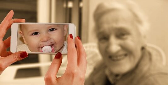 Jaka jest różnica między centrum dystrybucji a centrum logistycznym?