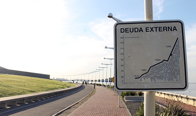 Skąd się bierze zadłużenie Polski? Skąd się bierze zadłużenie Polski?