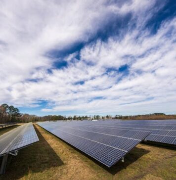 Jak przygotować farmę fotowoltaiczną do pełnej efektywności? Przewodnik dla inwestorów fotowoltaika
